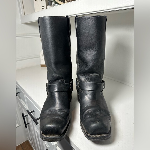 **SOLD**Milwaukee Leather Men’s Black Harness Boots 10.5 Moto Biker Western - Picture 2 of 9
